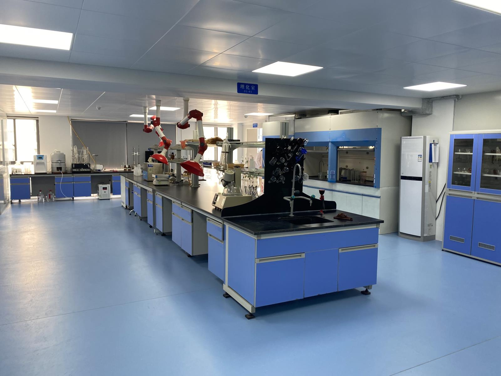 質(zhì)檢中心.jpg 質(zhì)檢中心.jpg